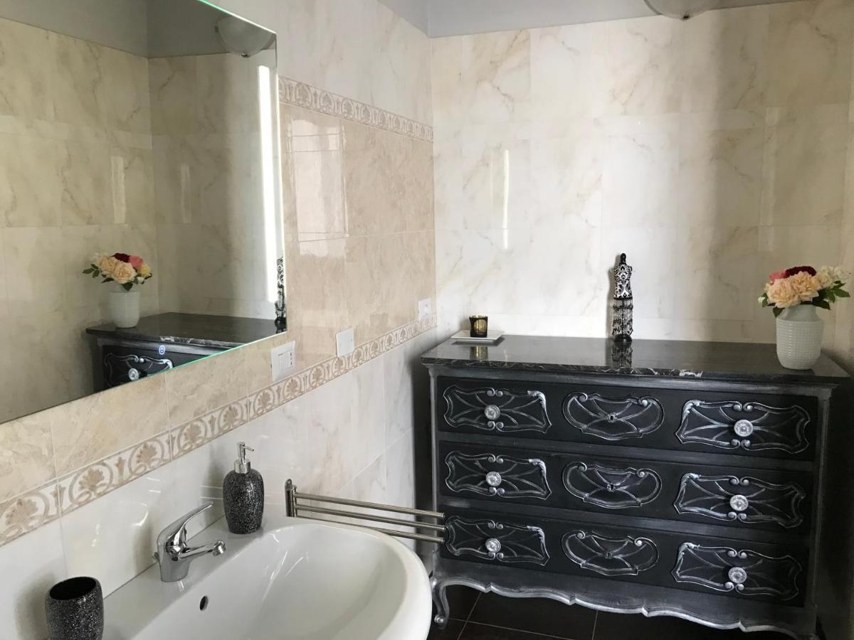 VILLA PRESTIGIO Bed&Breakfast Novi Ligure Exterior foto